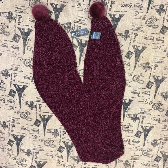 H&M Divided Chenille Burgundy Scarf - Picture 10 of 12